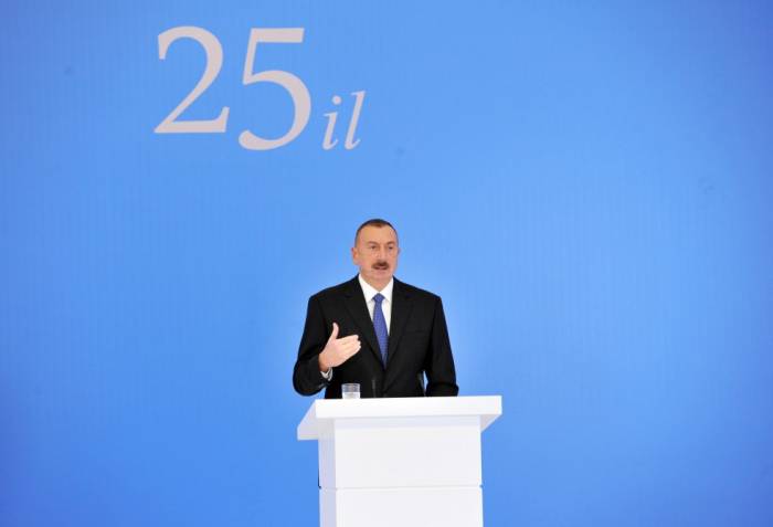 Cérémonie solennelle consacrée aux 25 ans de la création du parti Nouvel Azerbaïdjan - PHOTOS