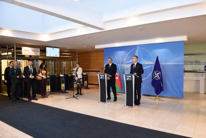 Pressekonferenz von Staatspräsident Ilham Aliyev und dem Nato-Generalsekretär Jens Stoltenberg