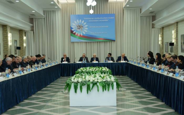 Internationale Konferenz "Aserbaidschanisches Modell des Multikulturalismus: ethnokulturelle Vielfalt" in Baku
