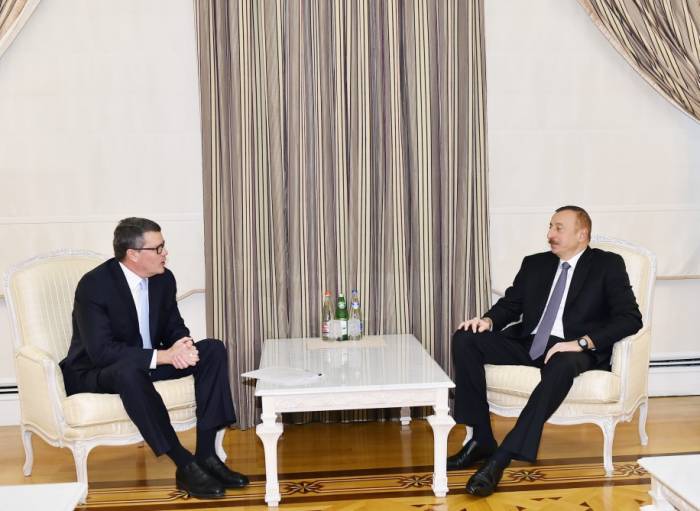 Le président Ilham Aliyev a reçu une délégation de l’entreprise CISCO