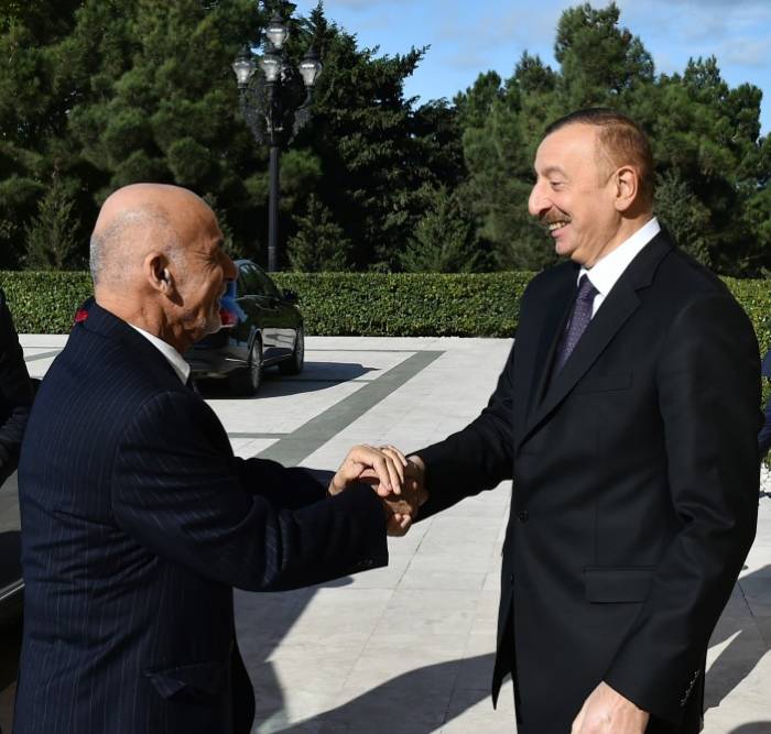 Vier-Augen-Gespräch zwischen Staatspräsident Ilham Aliyev und Präsident Mohammad Ashraf Ghani