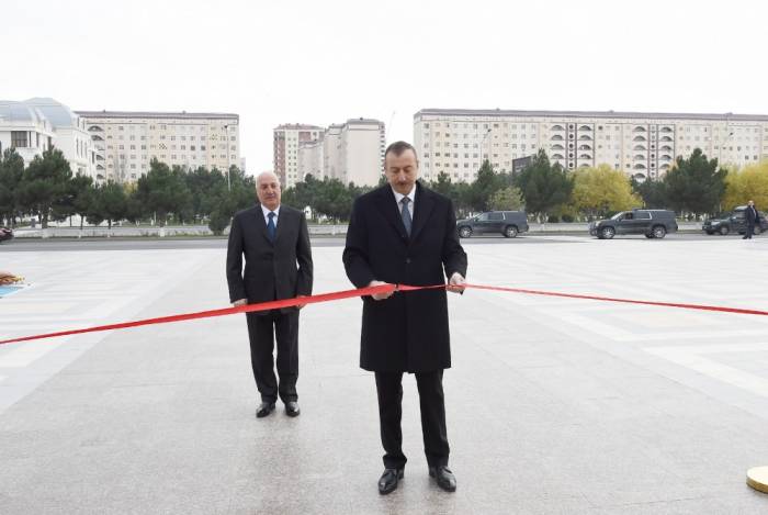 Prezident YAP-ın yeni binasının açılışını etdi - FOTOLAR