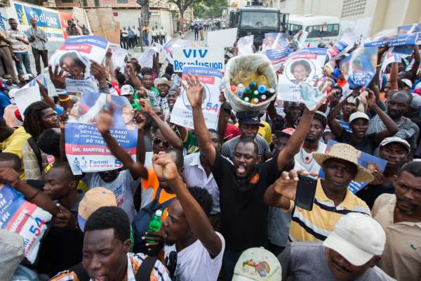Haïti: 2`000 manifestants contre le résultat de la présidentielle