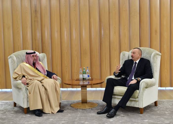 Ilham Aliyev rencontre le vice-ministre saoudien des affaires islamiques