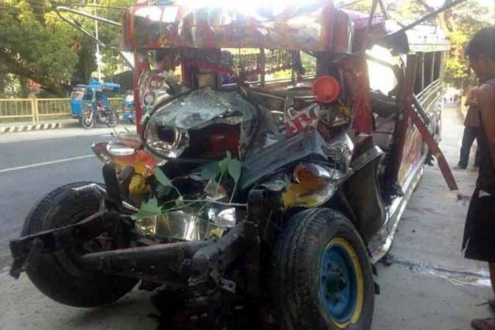 Avtobus qəzasında 20 nəfər ölüb