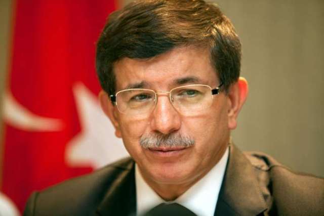Davudoğlu İlham Əliyevə zəng etdi