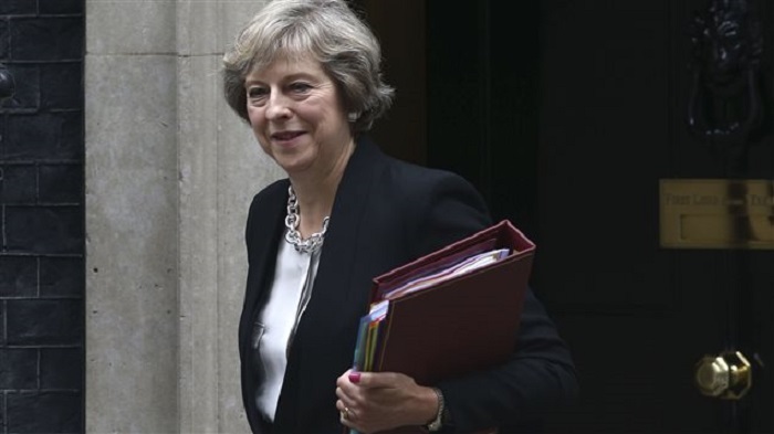 Theresa May appelée à réaliser un Brexit rapide