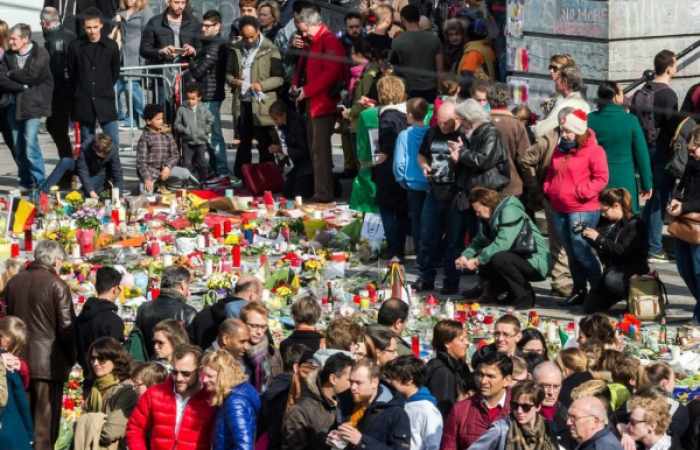 La Belgique observe une minute de silence un an après les pires attentats de son histoire