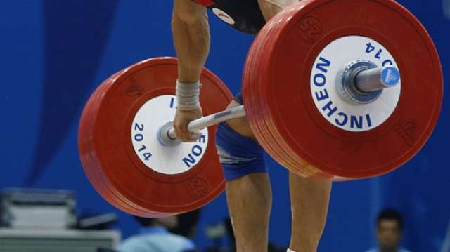 Azerbaijani weightlifter wins European bronze in Albania