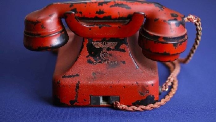 Le téléphone d`Hitler vendu 243.000 dollars