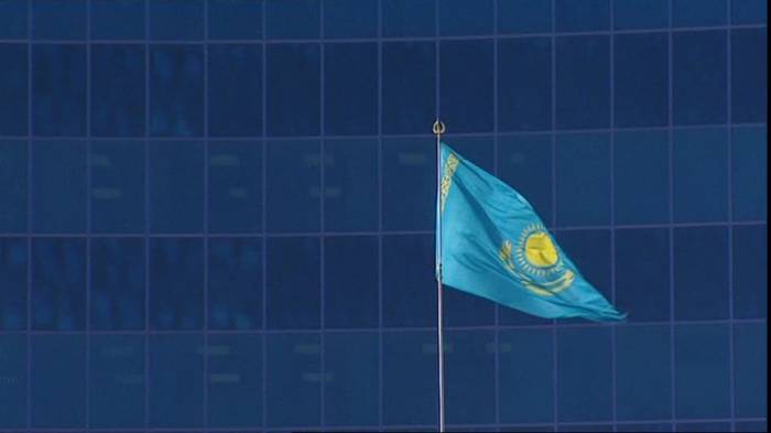Le Kazakhstan, pays d’une importance stratégique en Eurasie, adopte l’alphabet latin