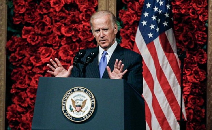 No réformes, no sanctions: Biden tape sur les doigts de Porochenko