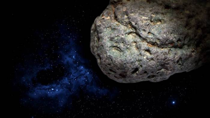"Un evento único": El mayor asteroide jamás visto vuela hoy "peligrosamente" cerca de la Tierra