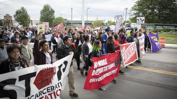 Mexicanos rechazan fin de DACA