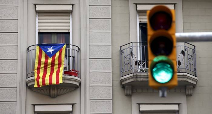 Diputado catalán tacha de "hipócritas" a quienes se oponen al referéndum