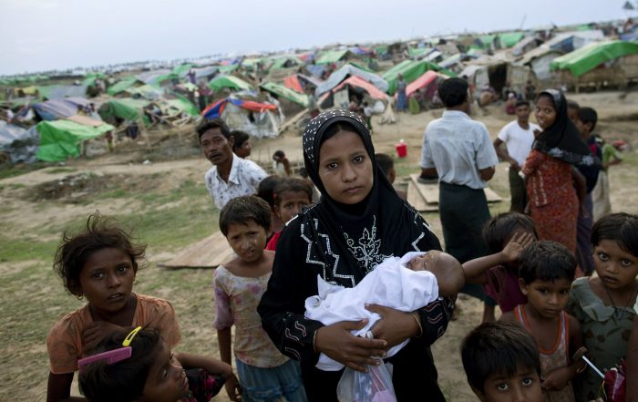 Azerbaiyán envía ayuda a los musulmanes de Rohingya