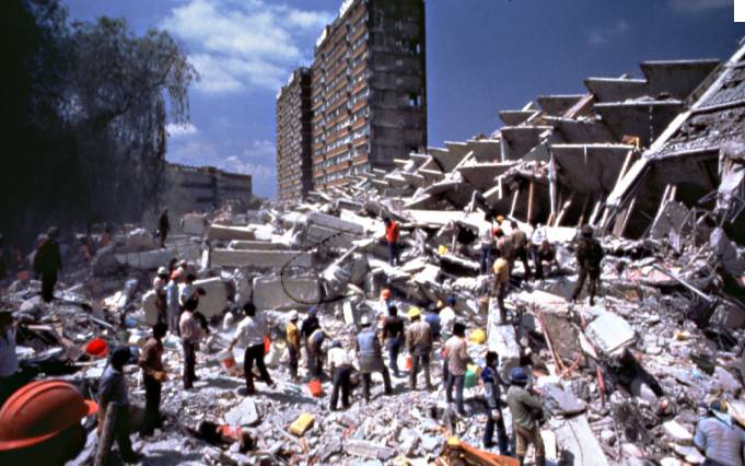 México enfrenta problemas de abastecimiento a víctimas de terremoto