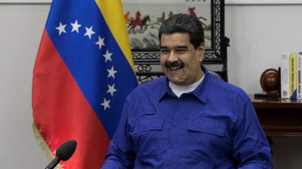 Maduro acepta retomar un diálogo con la oposición
