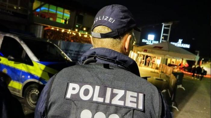 Un tiroteo frente a un club en Berlín deja un muerto y tres heridos
