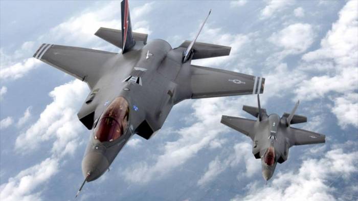 Cazas y bombarderos de EEUU hacen un simulacro de ataque en la península coreana
