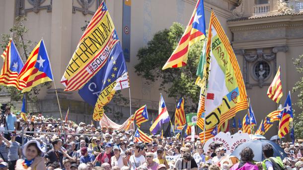 España intensifica sus medidas contra Cataluña
