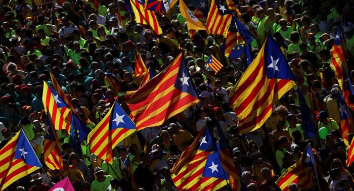 Líder de los socialistas catalanes: el 1 de octubre será un "simulacro de votación"