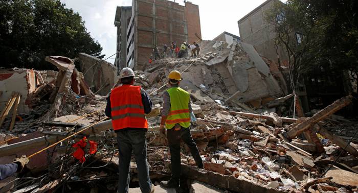 Peña Nieto: la prioridad es rescatar las personas atrapadas en derrumbes