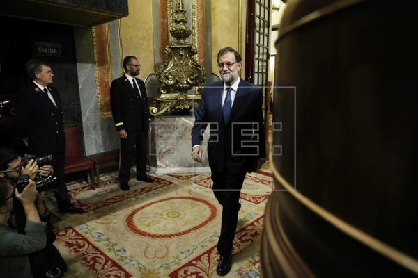 Concluye la reunión entre Rajoy y Rivera tras más de una hora de entrevista