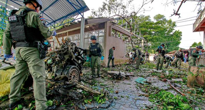 Explosión en una carretera en Tailandia se salda con varios militares muerto