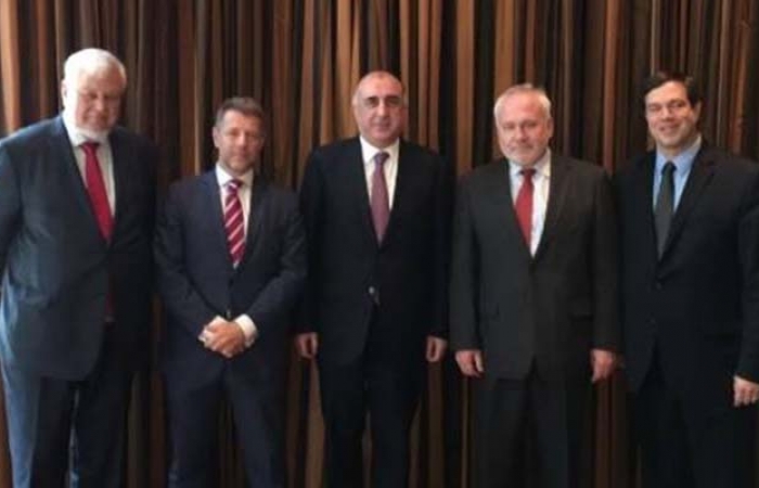 Mammadyarov se reúne con los copresidentes en Nueva York