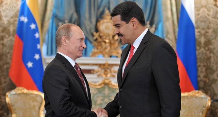 El Kremlin examina posibilidad de una reunión entre Maduro y Putin