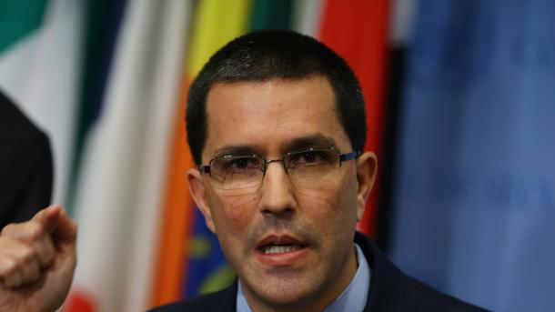 Venezuela se defenderá de ataques "ilegales" del " presidente Trump"