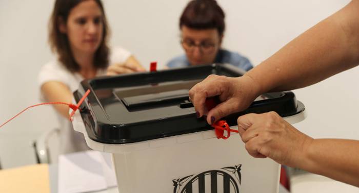 Gobierno catalán: el 73% de las mesas electorales están abiertas