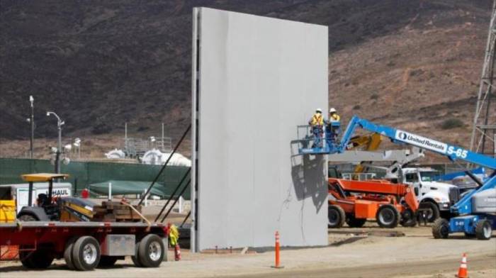 Construcción de prototipos del muro fronterizo EEUU-Mexico