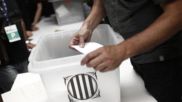 Govern declara recuento oficial con dos millones de síes a la independencia