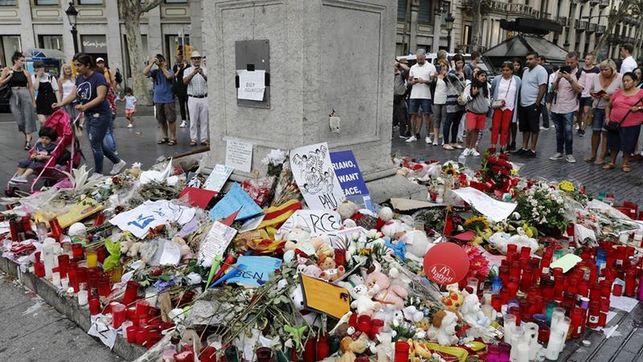 Un acto reconocerá el coraje de los trabajadores de La Rambla el día atentado
