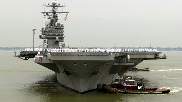 EEUU refuerza su fuerza naval en el Golfo Pérsico y península coreana