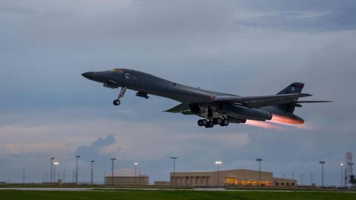 Bombarderos de EEUU realizan nuevas maniobras en la península coreana