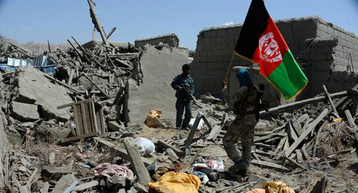 Al menos 40 muertos por ataque suicida a base militar en provincia afgana de Kandahar