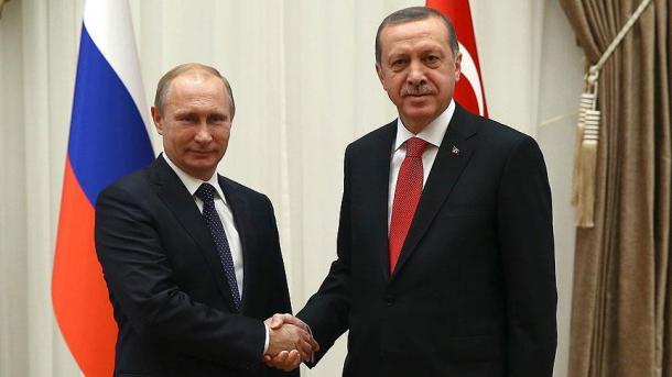 El presidente Erdogan y su par ruso Putin abordan el proceso de Astaná por teléfono