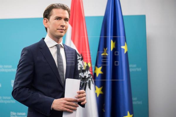 El conservador Kurz invita a los ultras austríacos a formar nuevo Gobierno