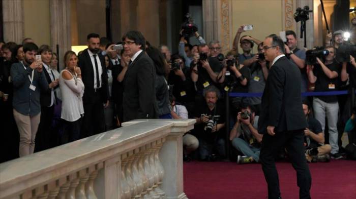 Inicia pleno del Parlament sobre la declaración de independencia