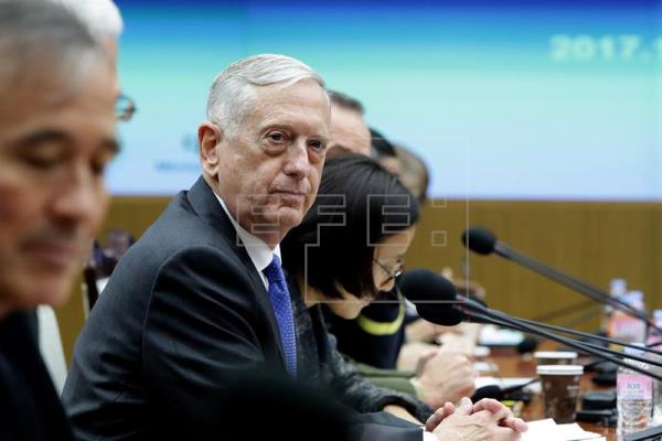 Mattis promete una "respuesta militar masiva" a un eventual ataque nuclear