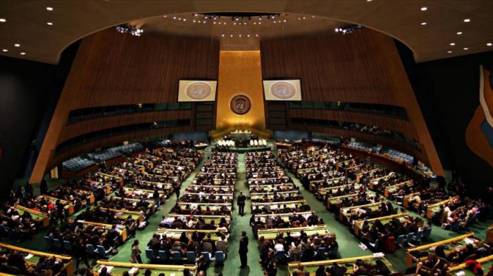 ONU aprueba resolución propuesta por Irán sobre desarme nuclear