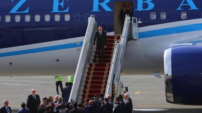 Ilham Aliyev llega a Teherán para cumbre trilateral Irán-Rusia-Azerbaiyán