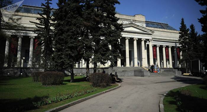 Se incendia en Moscú uno de los edificios del museo Pushkin