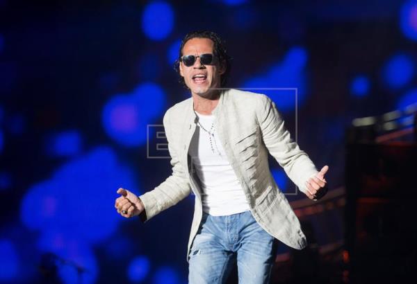 Al público dominicano le "valió la pena" esperar a Marc Anthony