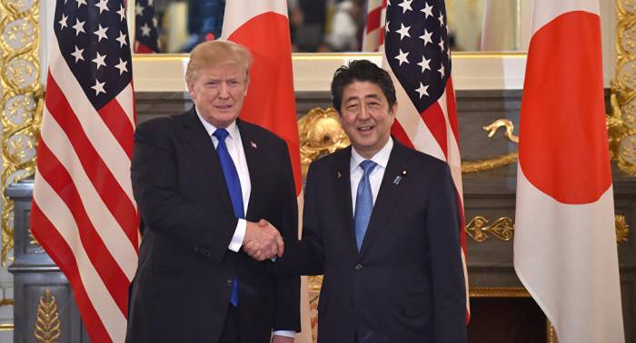 Trump y Abe se reunen en Tokio