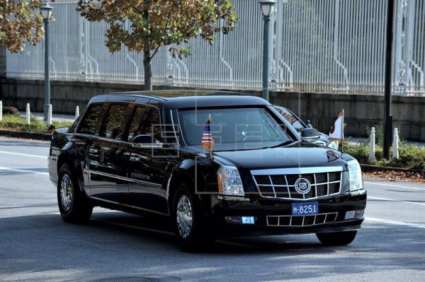 Los emperadores nipones reciben a Donald y Melania Trump