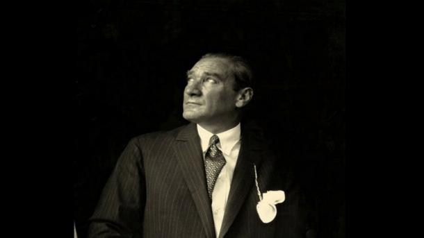 La Semana de Conmemoración de Atatürk
